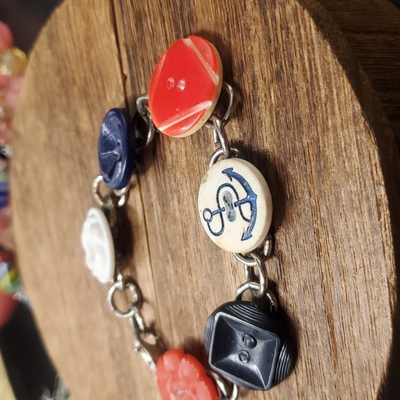 B3226 authentic vintage collectible sailors sweetheart bracelet - Picture 4 of 4